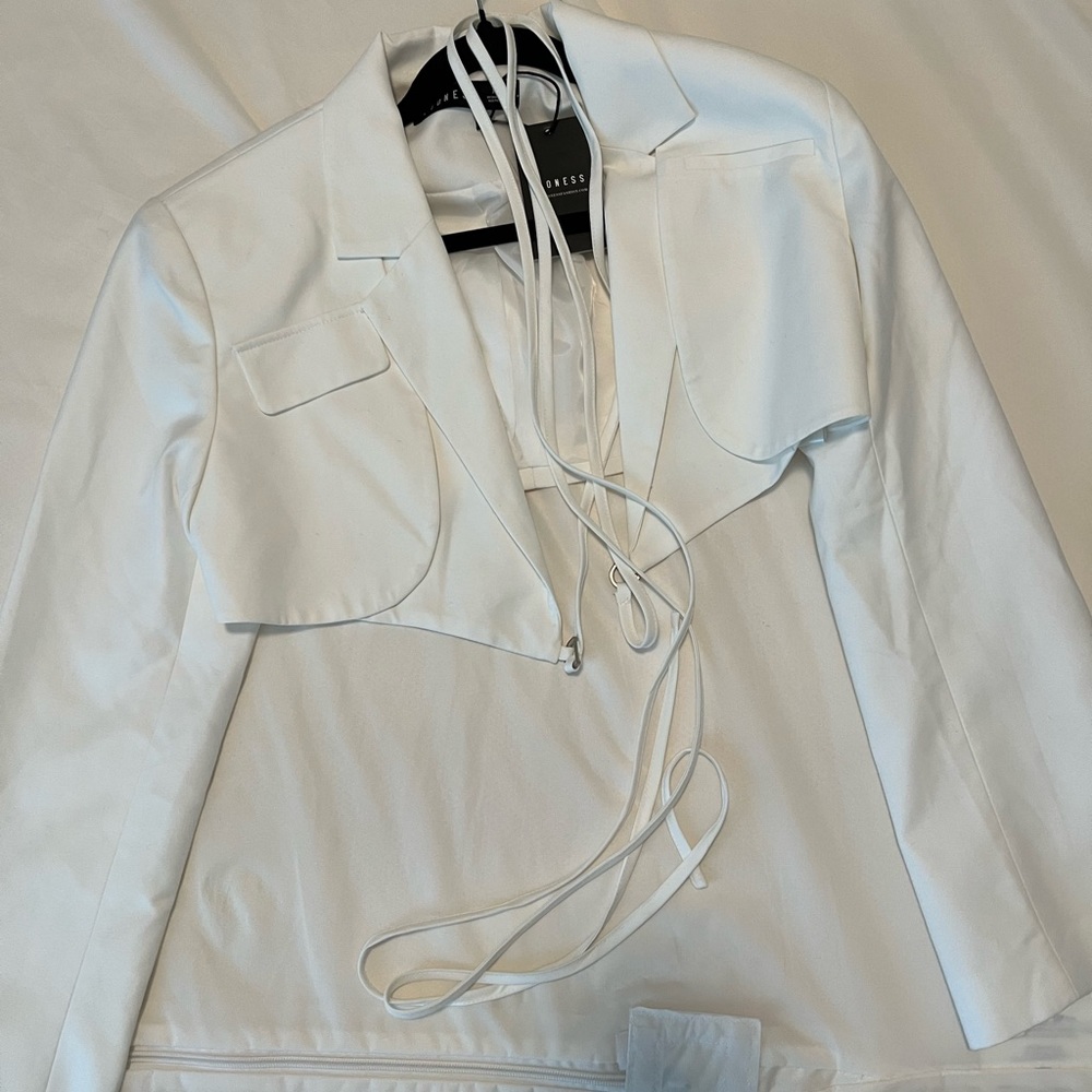 Lioness Cropped Jacket Top